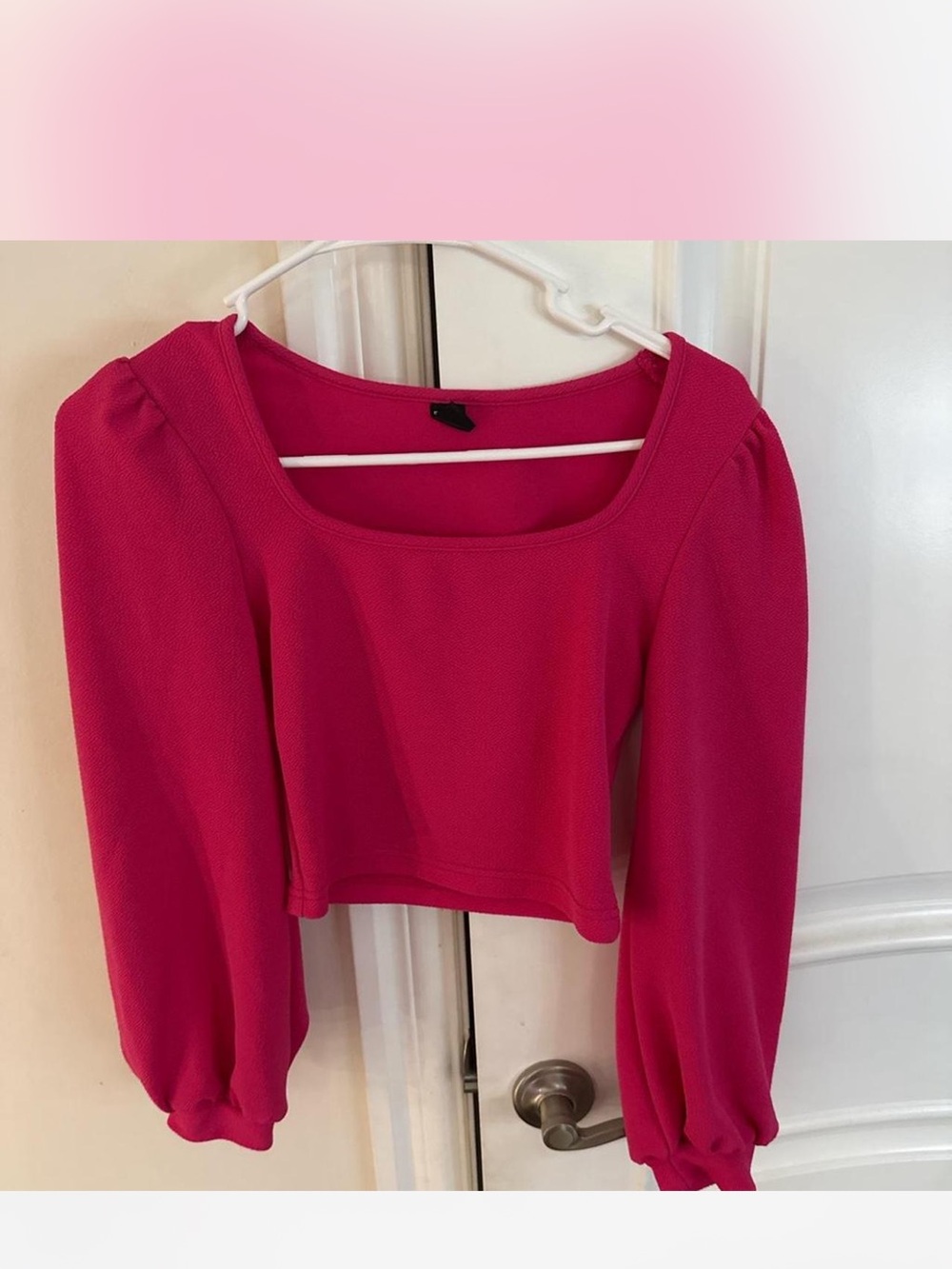 Women's Scoop Neck Puff Sleeve Top - Hot Pink